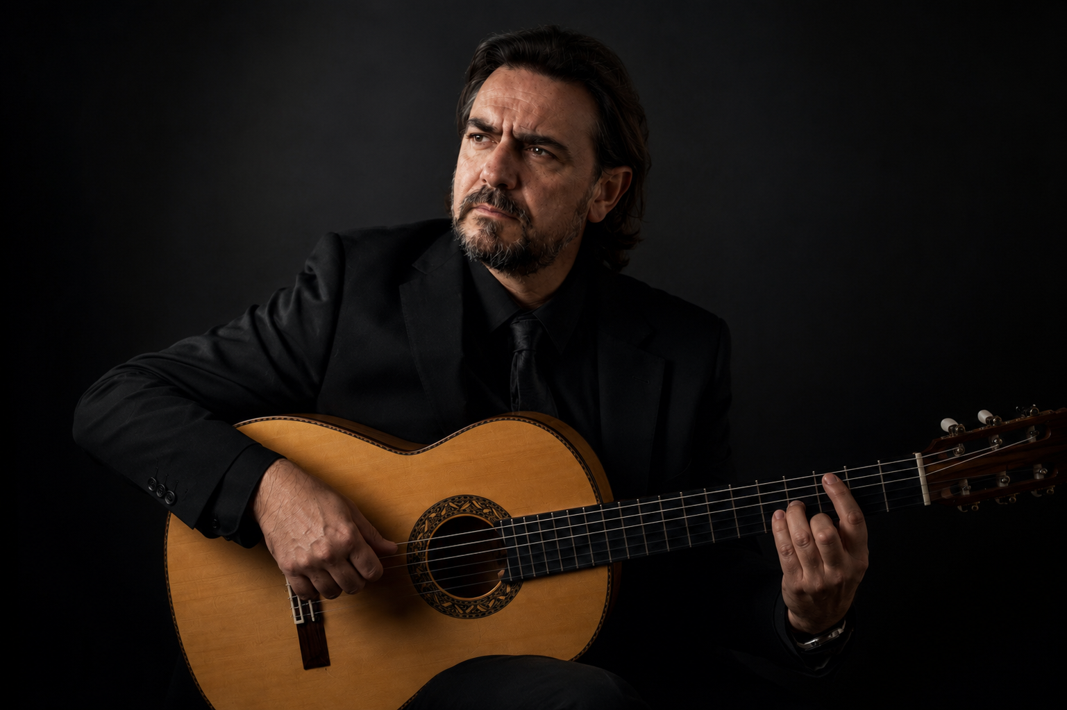 Antonio Dovao con guitarra flamenca